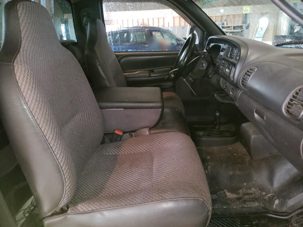 Photo 5 from auction – 2001 DODGE RAM 1500 with VIN 1B7HF16Y61S287418