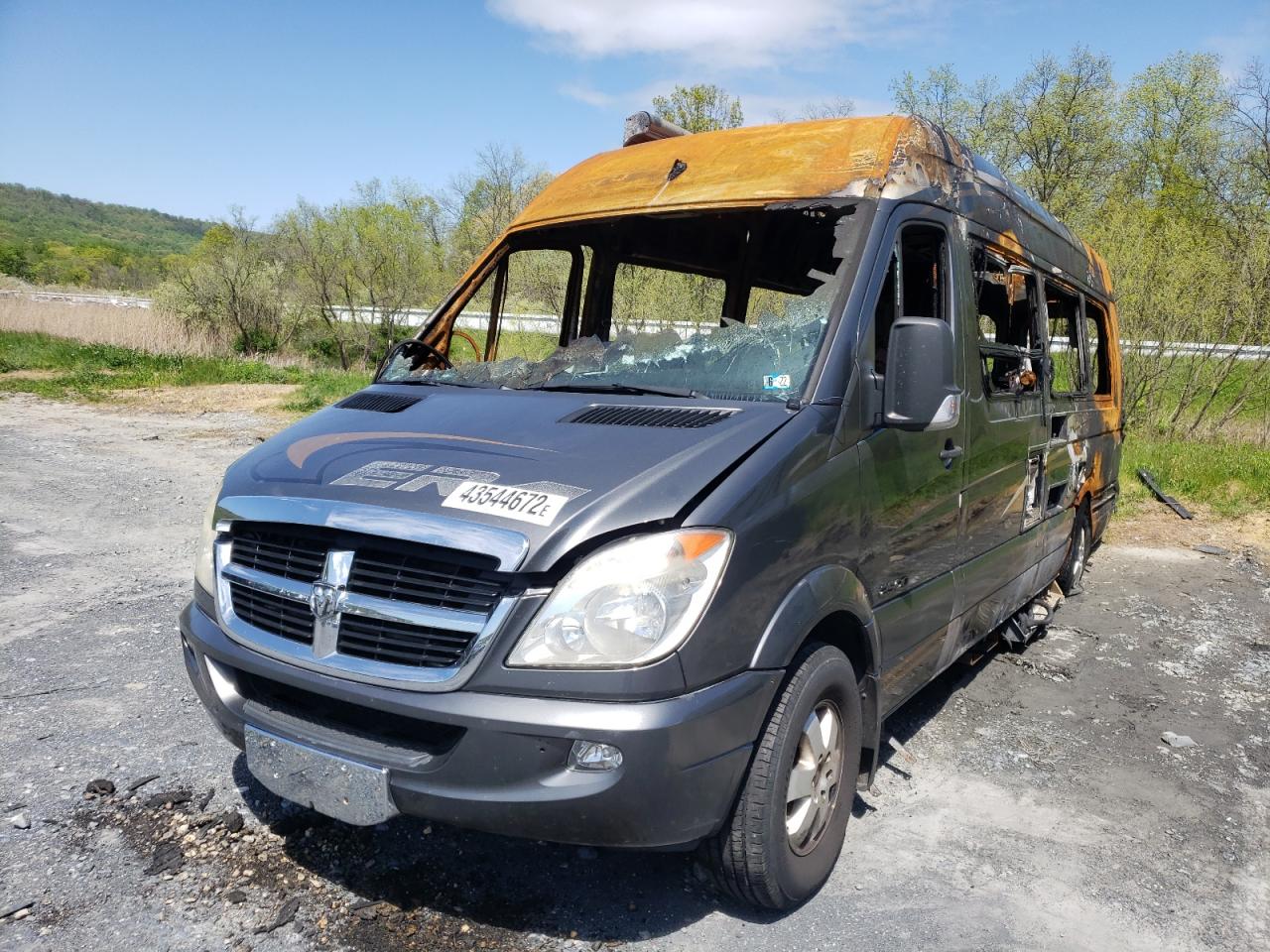 Photo 2 from auction – 2008 WINNEBAGO WINNEBAGO with VIN WD0PE845085339660