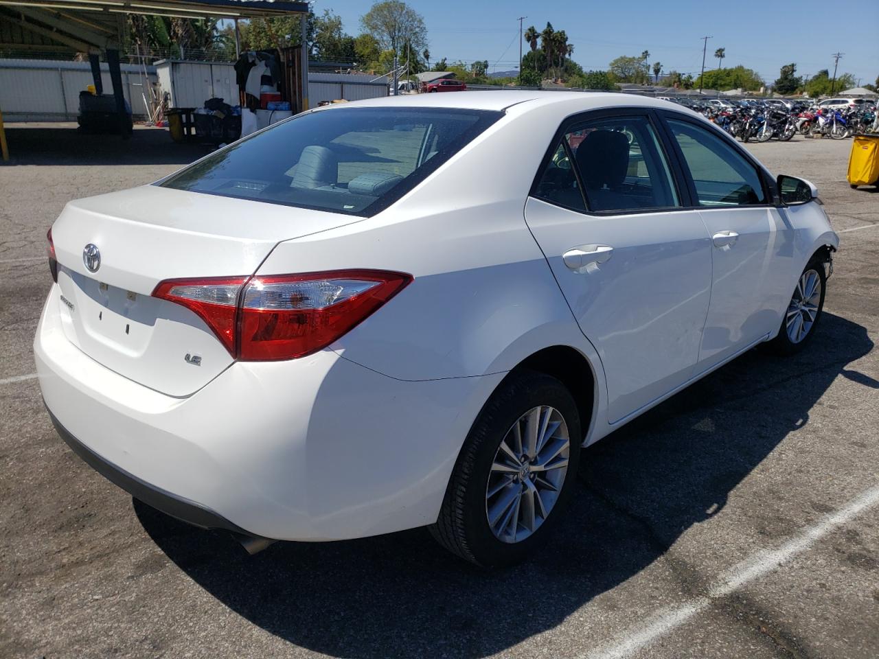 Photo 4 from auction – 2015 TOYOTA COROLLA L with VIN 5YFBURHE1FP251271