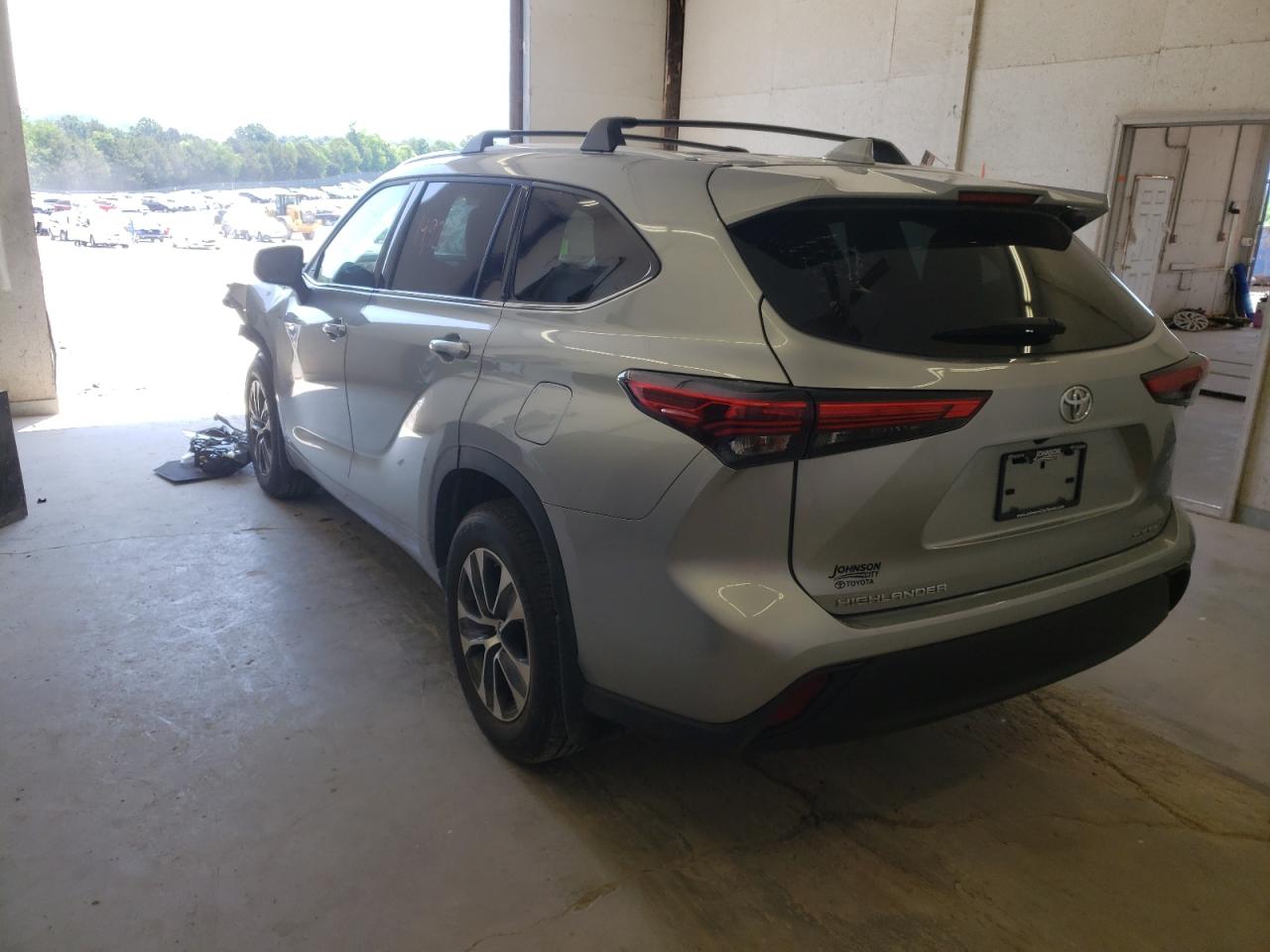 Photo 3 from auction – 2021 TOYOTA HIGHLANDER with VIN 5TDGZRBH2MS527150