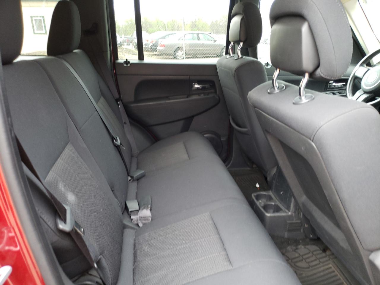 Photo 6 from auction – 2011 JEEP LIBERTY SP with VIN 1J4PN2GK4BW525933