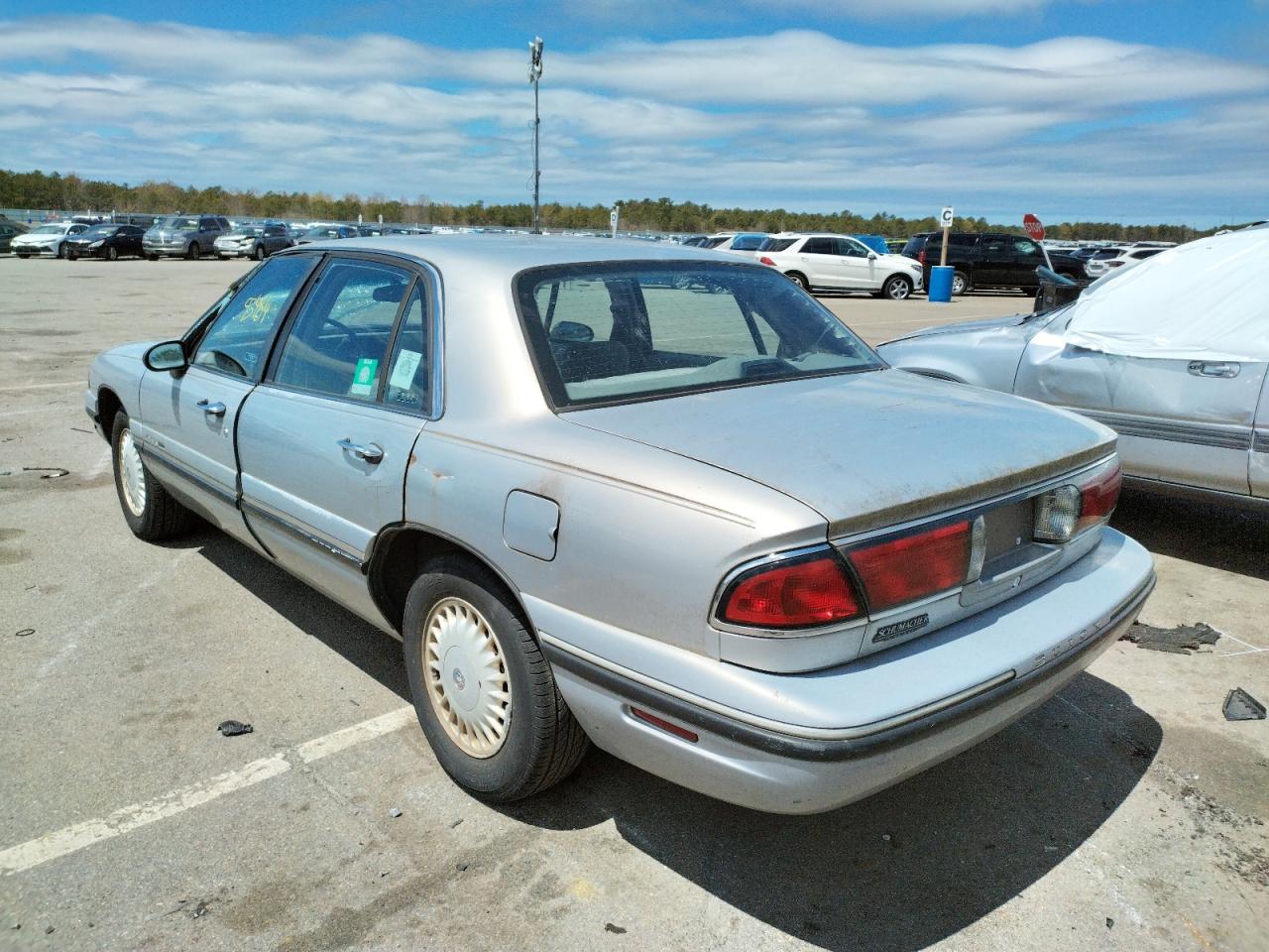 Photo 3 from auction – 1998 BUICK LESABRE with VIN 1G4HP52KXWH452649