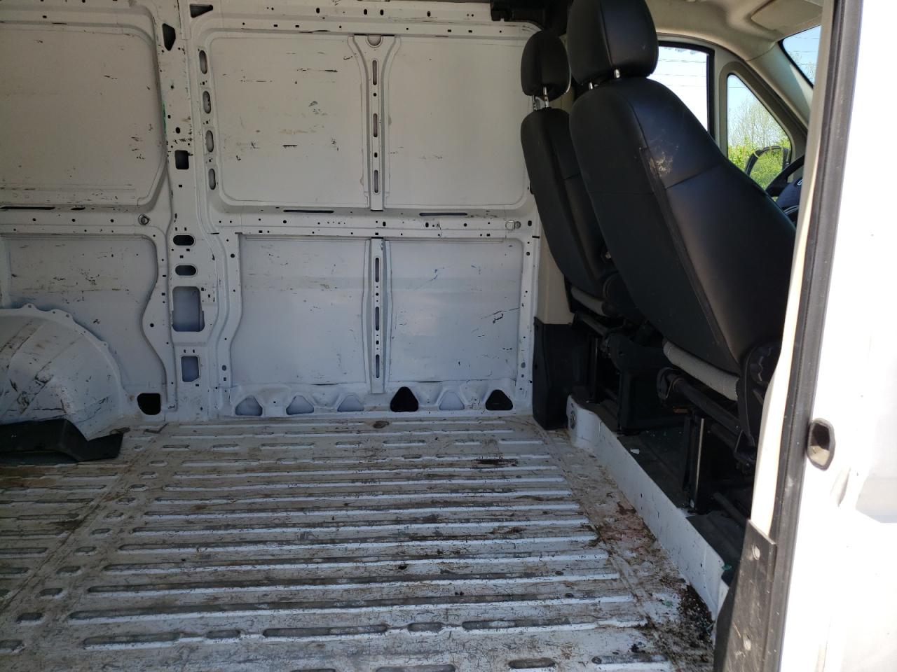Photo 6 from auction – 2017 RAM PROMASTER with VIN 3C6TRVAG4HE536360