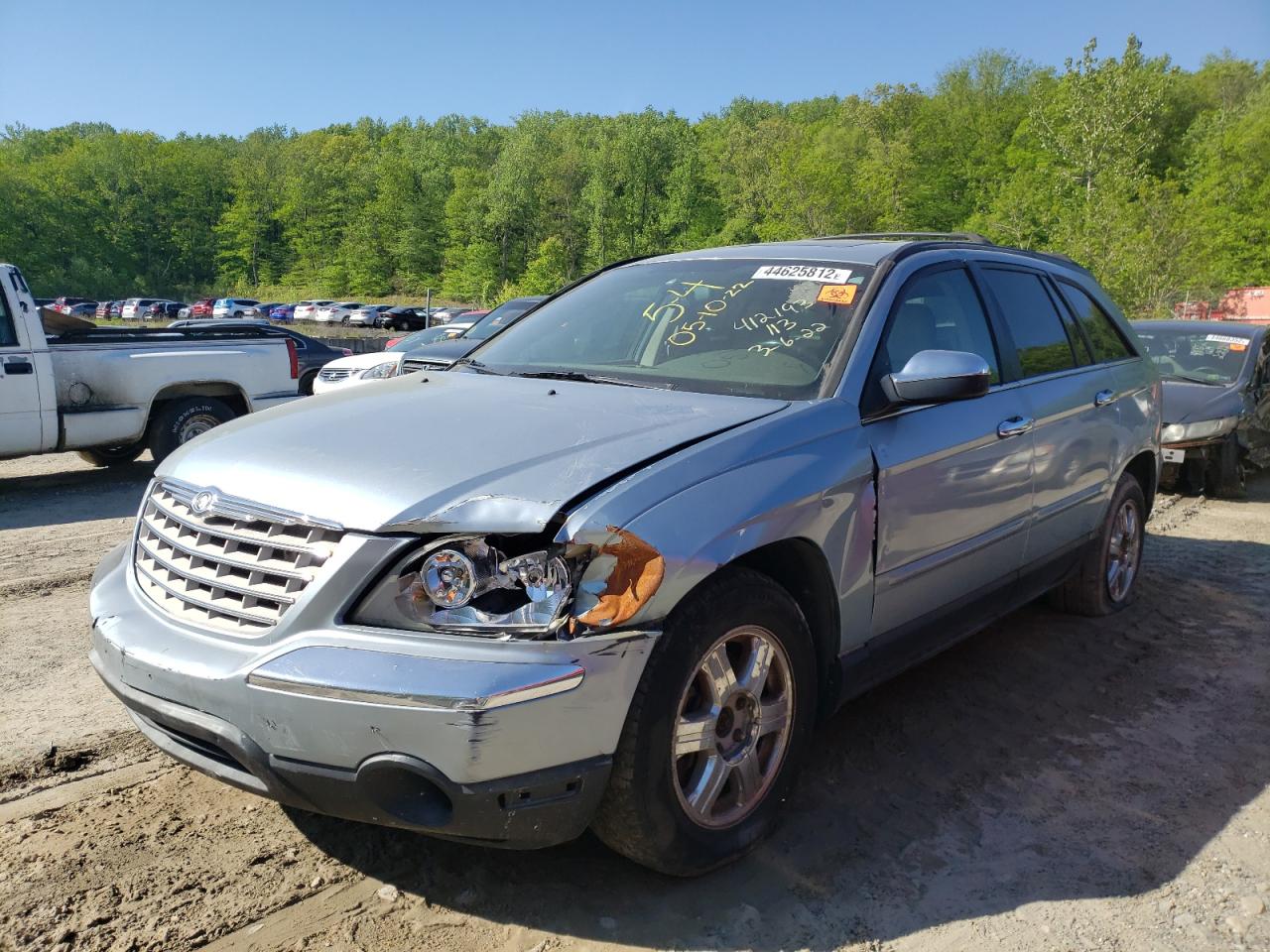 Photo 2 from auction – 2005 CHRYSLER PACIFICA T with VIN 2C8GF68415R398886