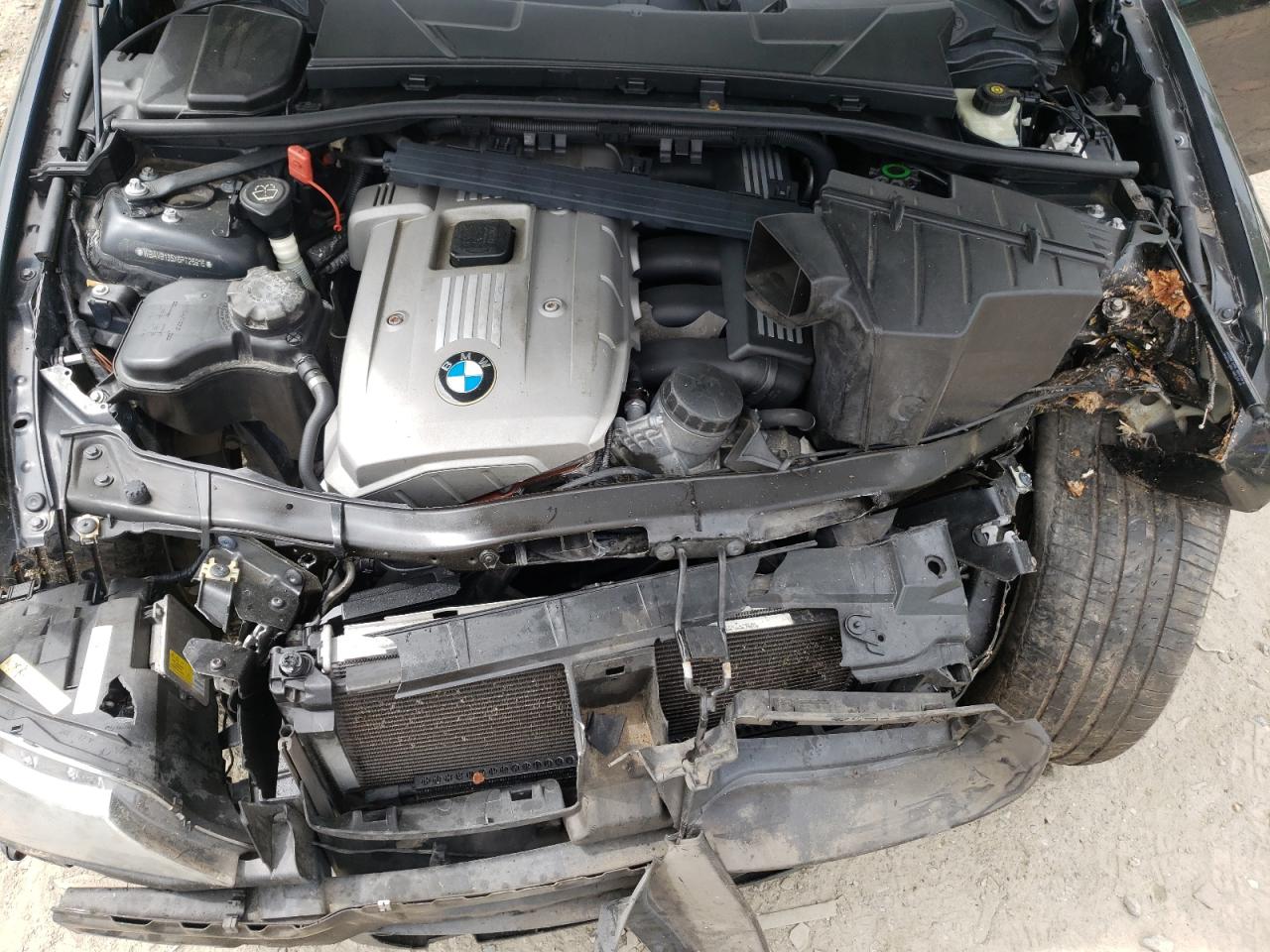 Photo 7 from auction – 2006 BMW 325 I with VIN WBAVB135X6PT26916