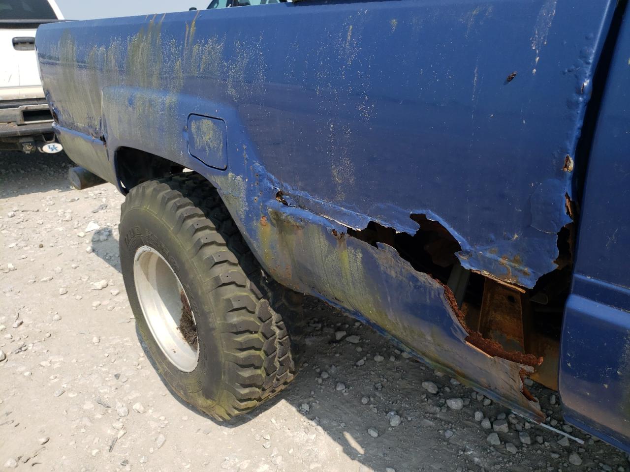 Photo 9 from auction – 1984 TOYOTA PICKUP LON with VIN JT4LN65D0E5000328