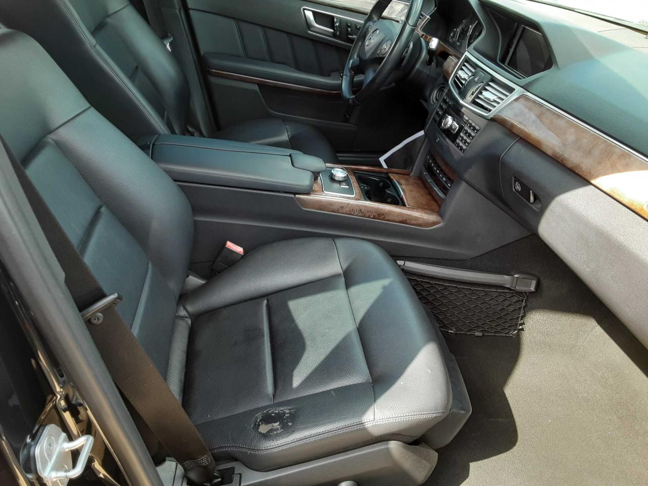 Photo 5 from auction – 2013 MERCEDES-BENZ E 350 BLUE with VIN WDDHF2EBXDA686254