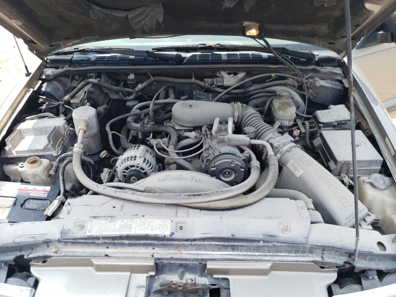 Photo 7 from auction – 2002 CHEVROLET BLAZER with VIN 1GNDT13W52K121328