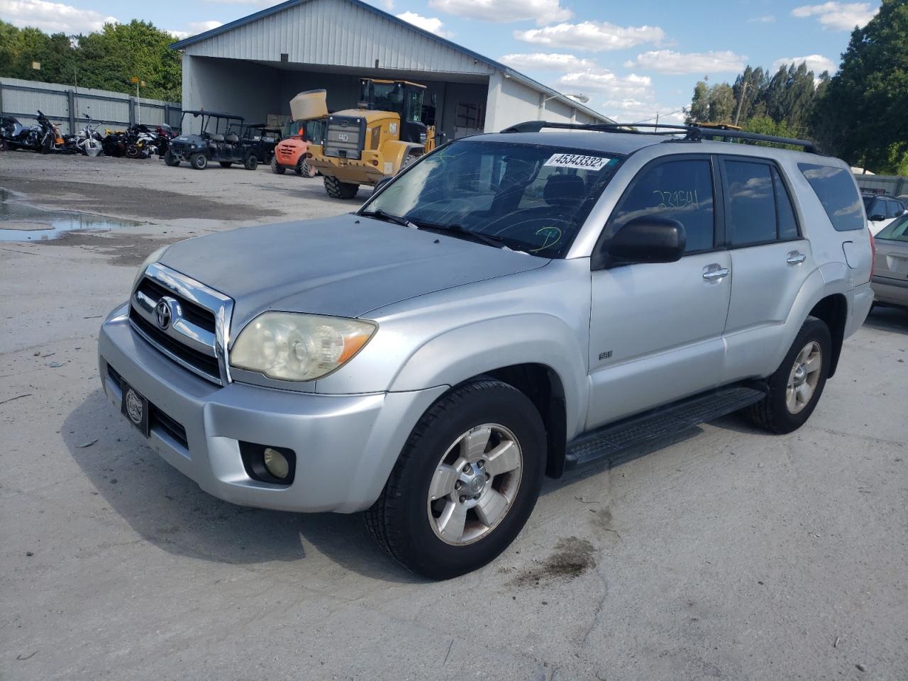 Photo 2 from auction – 2006 TOYOTA 4RUNNER SR with VIN JTEZU14R368057955