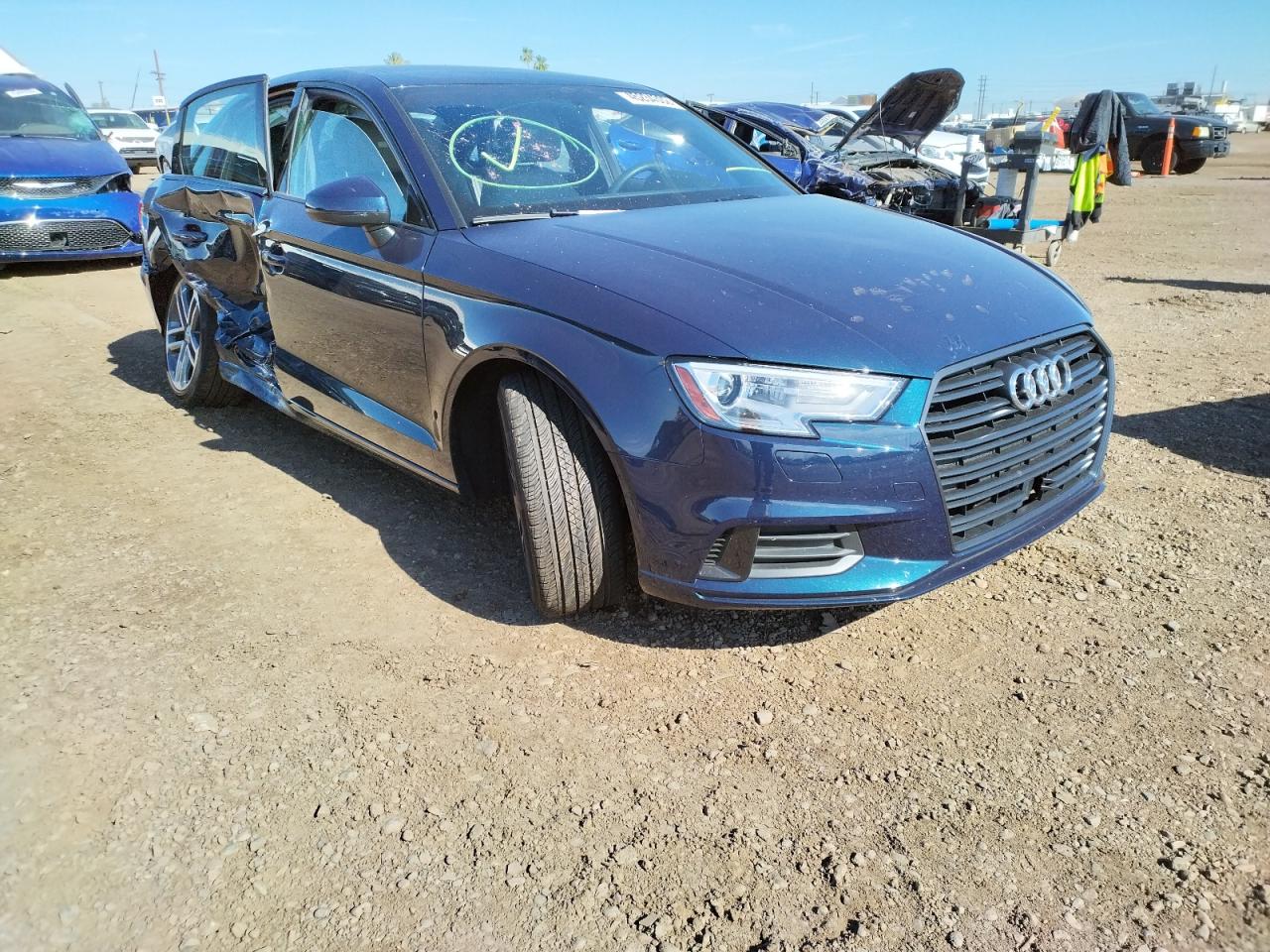 AUDI A3 PREMIUM 2019 with VIN WAUAUGFF5KA093542 - Photo from auction
