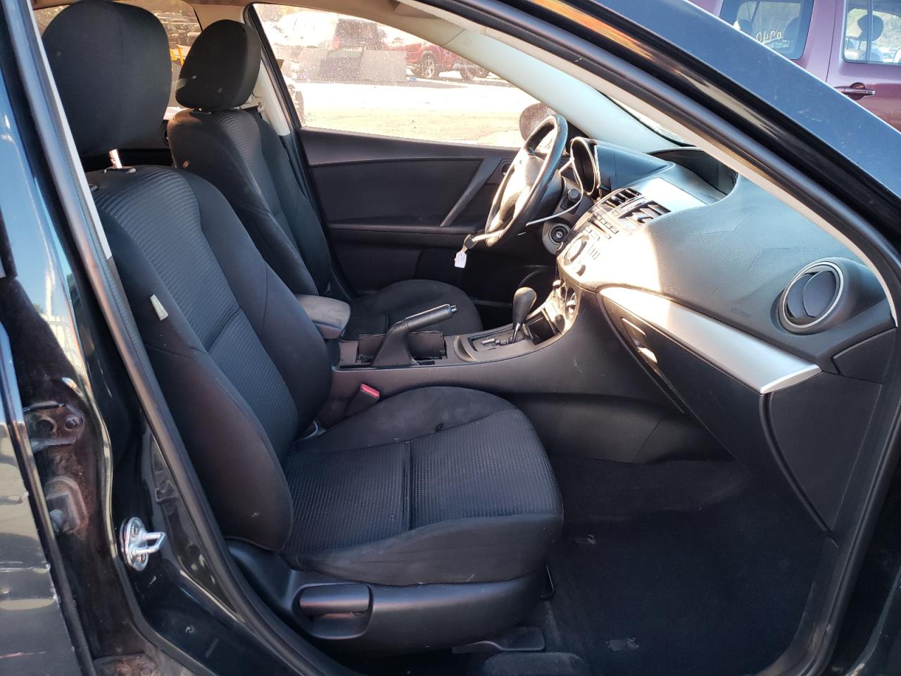 صورة رقم 5 من المزاد - 2012 MAZDA 3 I مع VIN JM1BL1UG9C1612628