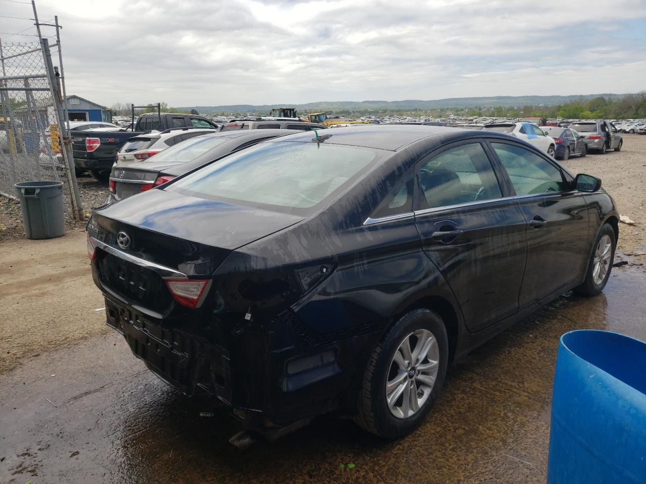 Photo 4 from auction – 2013 HYUNDAI SONATA GLS with VIN 5NPEB4AC0DH758395
