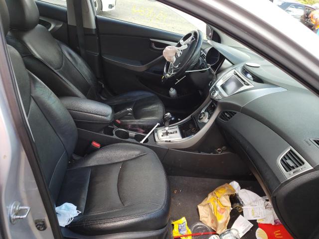 Photo 5 from auction – 2011 HYUNDAI ELANTRA GL with VIN 5NPDH4AE7BH052937