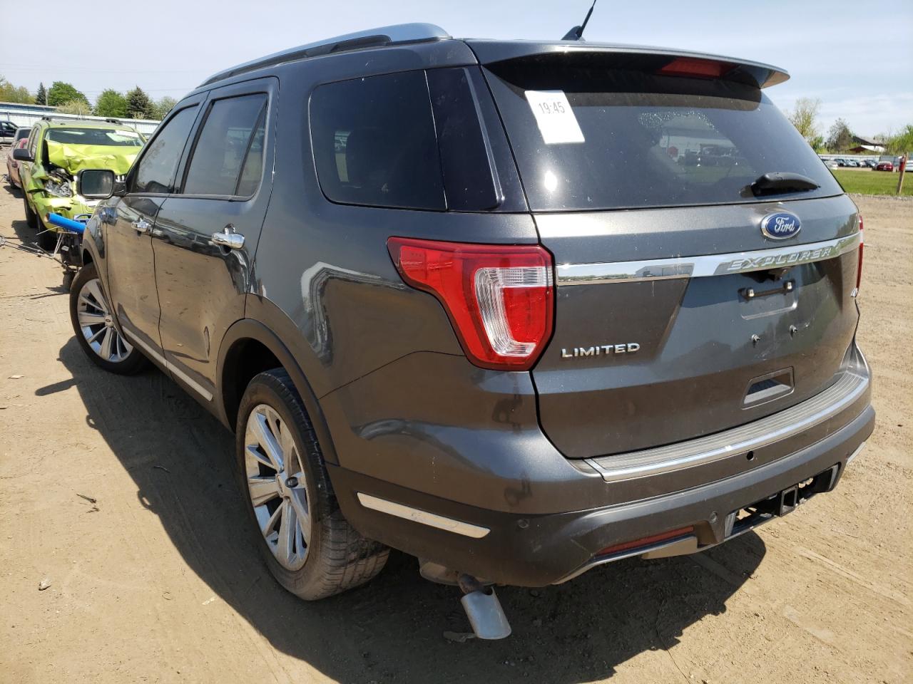 Photo 3 from auction – 2019 FORD EXPLORER L with VIN 1FM5K8F89KGA63745