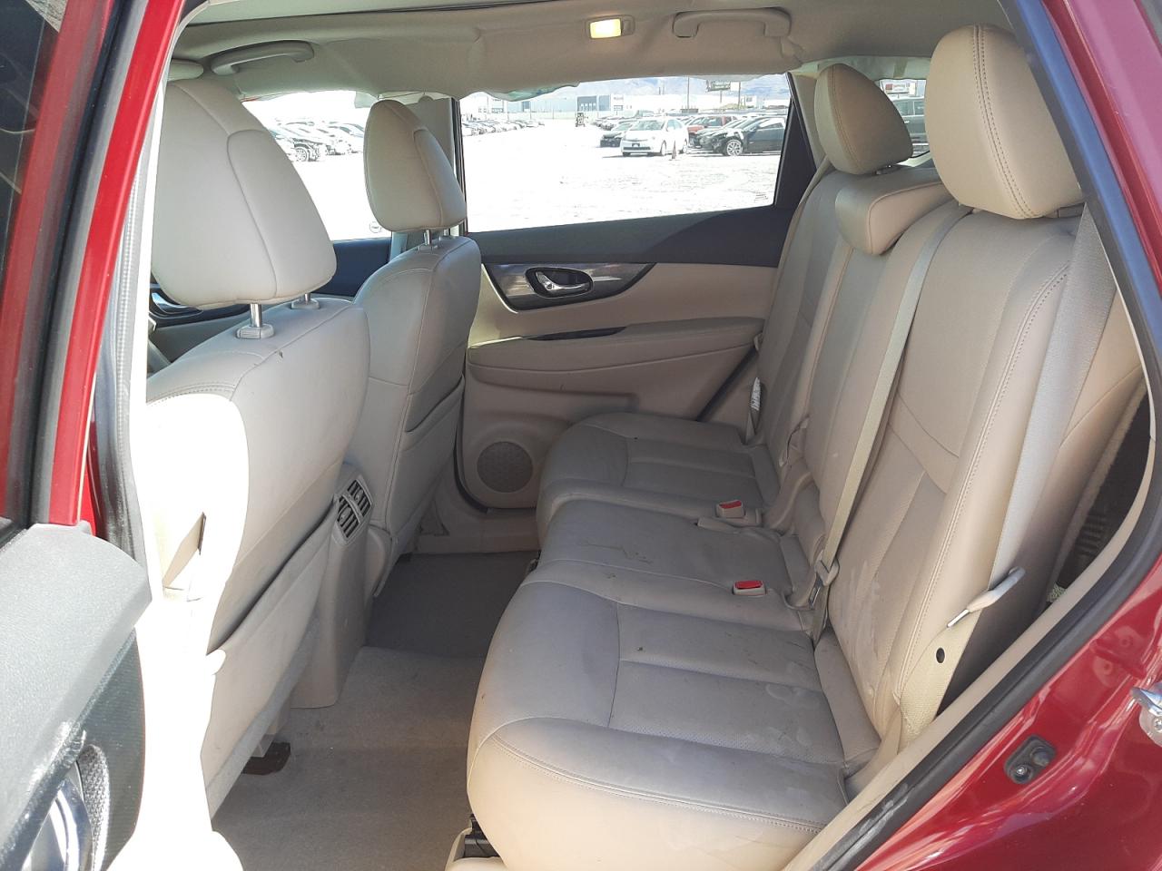 Photo 6 from auction – 2015 NISSAN ROGUE S with VIN 5N1AT2MT0FC790348