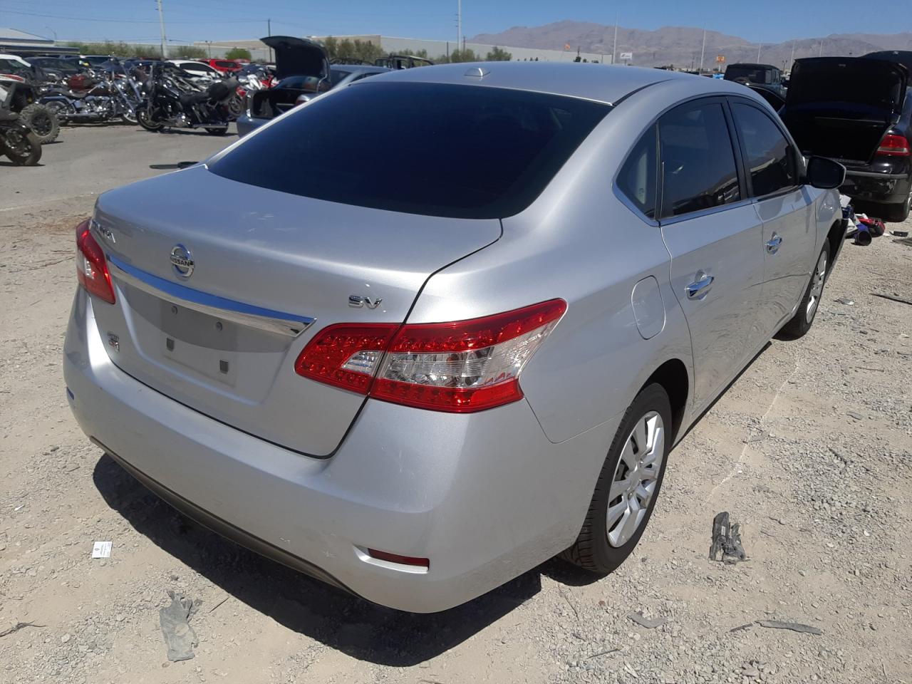 Photo 4 from auction – 2015 NISSAN SENTRA S with VIN 3N1AB7AP2FL628692