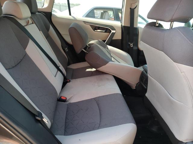 Photo 6 from auction – 2021 TOYOTA RAV4 XLE with VIN 2T3W1RFV4MC114441