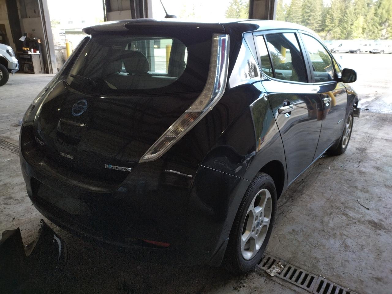 Photo 4 from auction – 2013 NISSAN LEAF S with VIN 1N4AZ0CPXDC408731