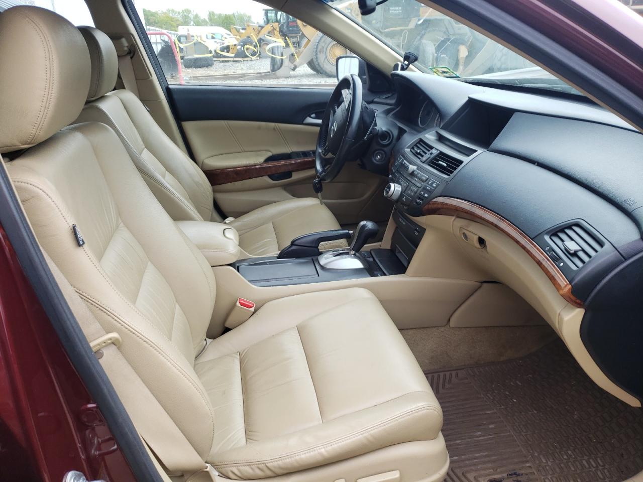 Photo 5 from auction – 2012 HONDA ACCORD EXL with VIN 1HGCP3F87CA011679