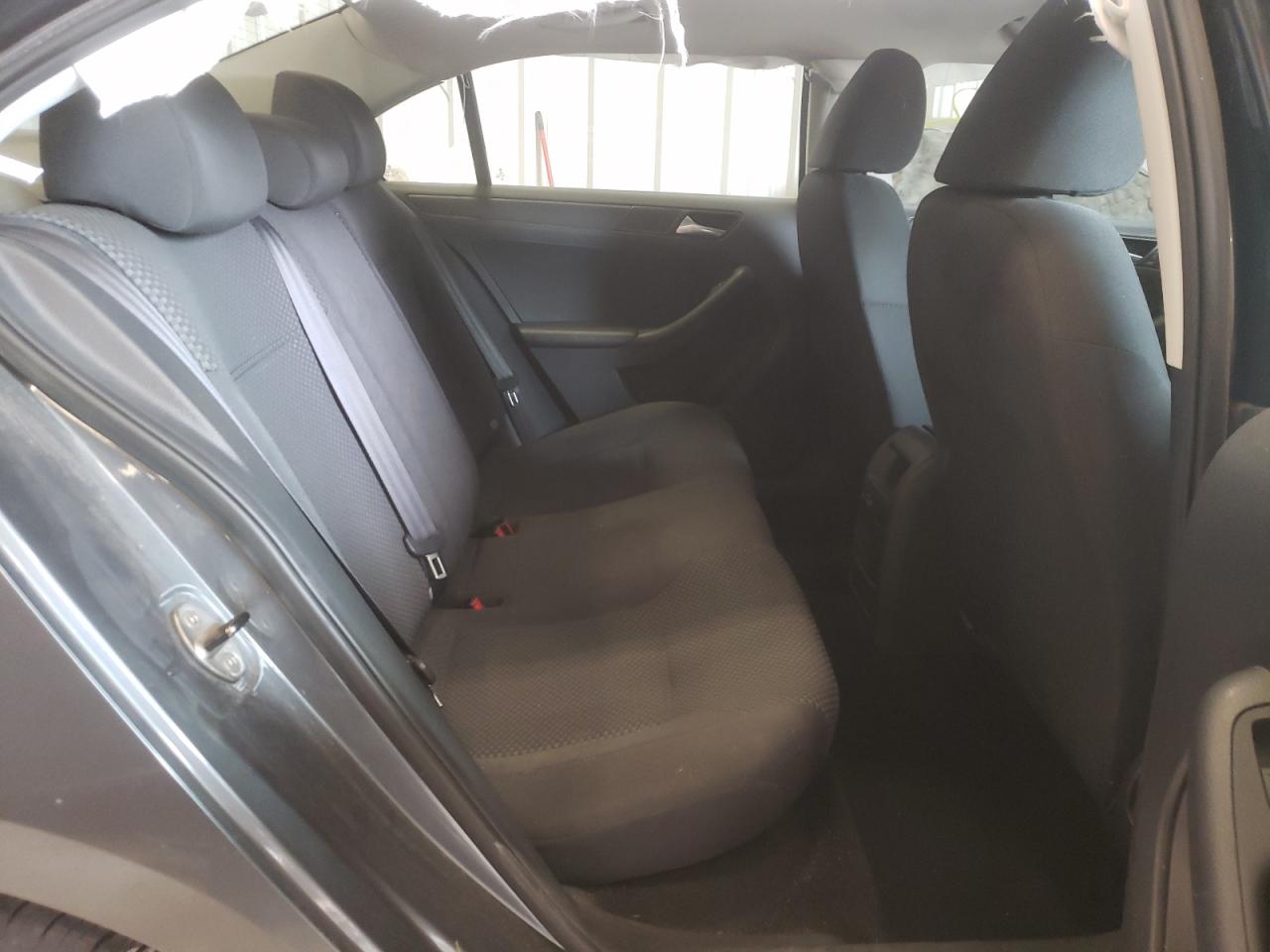 Photo 6 from auction – 2014 VOLKSWAGEN JETTA BASE with VIN 3VW2K7AJ2EM353991