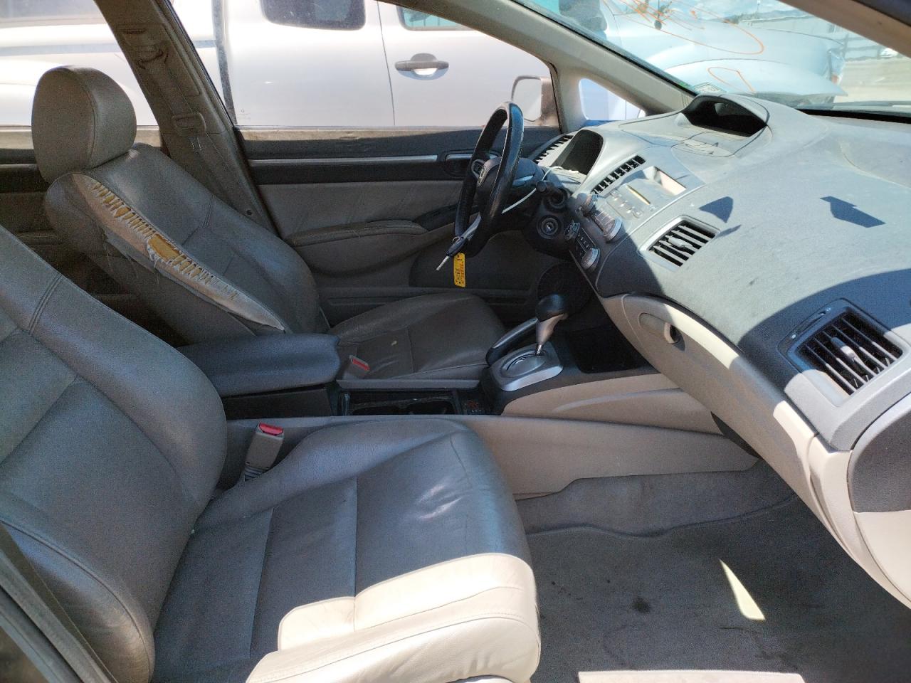 Photo 17 from auction – 2010 HONDA CIVIC EXL with VIN 19XFA1F94AE054154