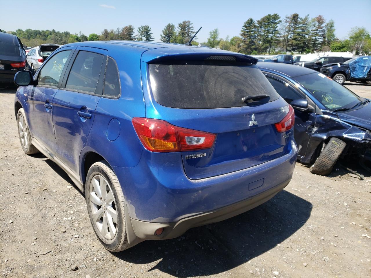 Photo 3 from auction – 2015 MITSUBISHI OUTLANDER with VIN 4A4AP3AU4FE058233