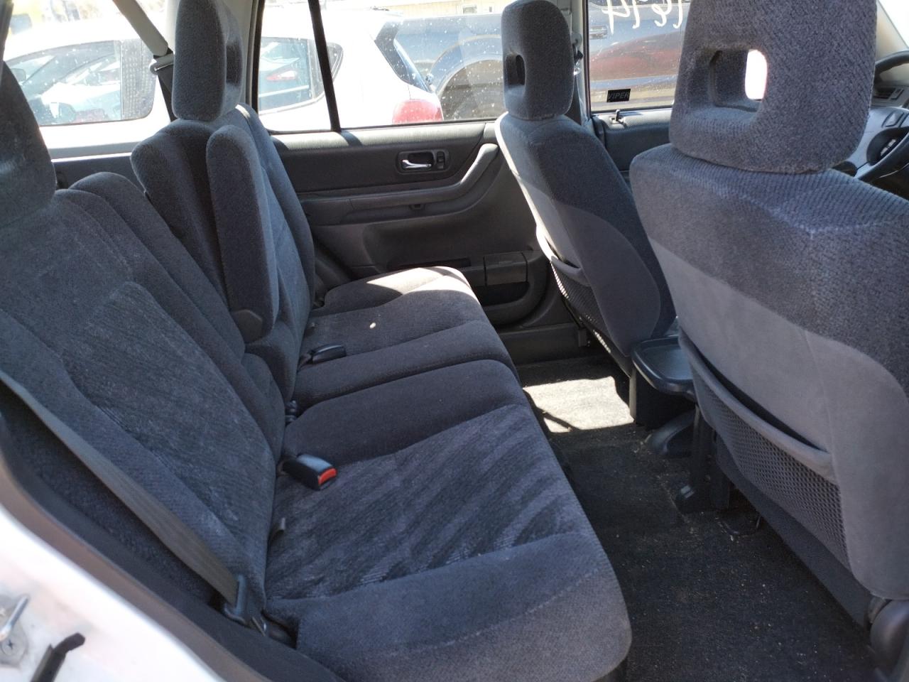 Photo 6 from auction – 2000 HONDA CR-V EX with VIN JHLRD1765YC005140