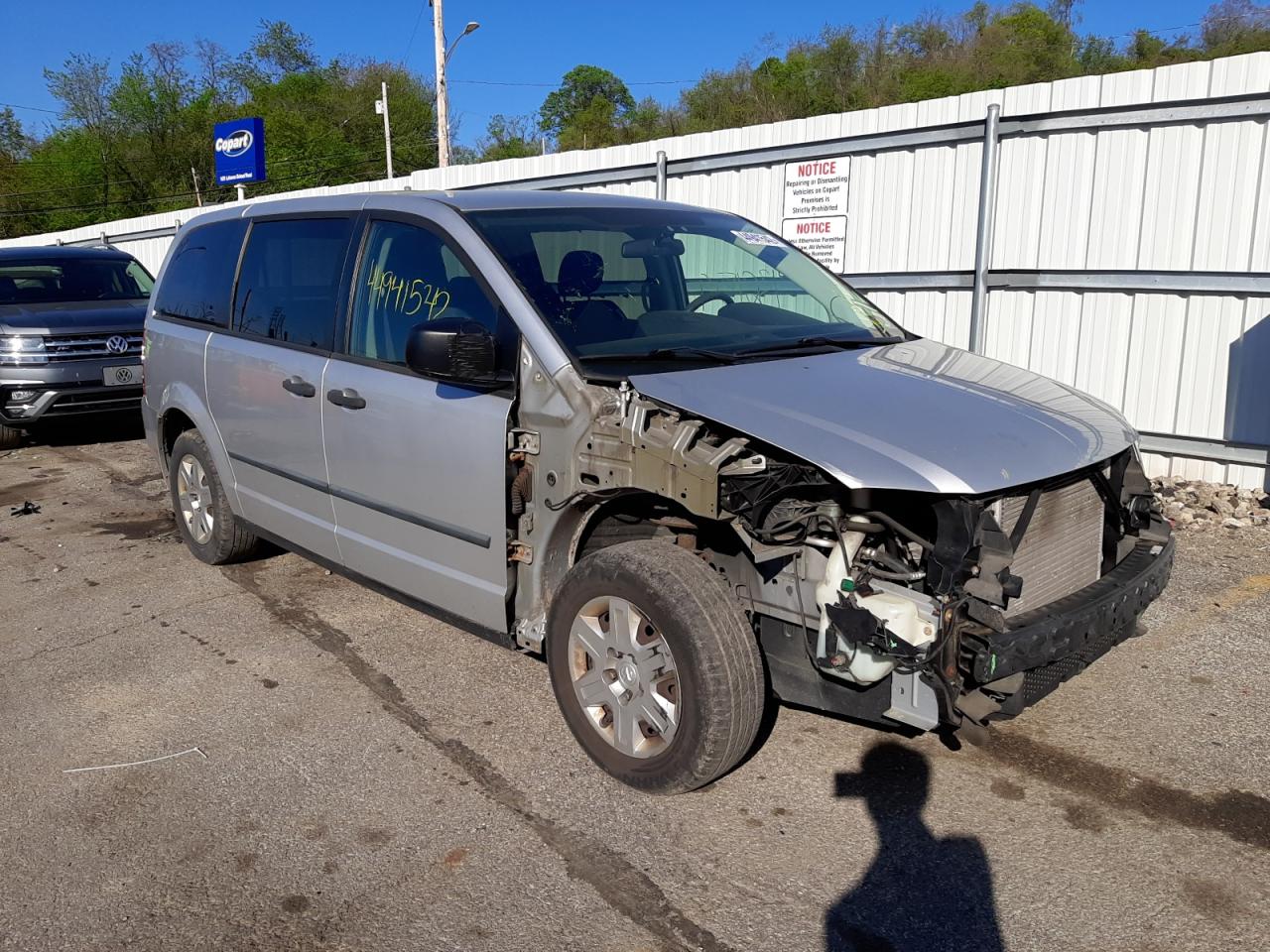 DODGE GRAND CARA 2008 with VIN 2D8HN44HX8R725751 - Photo from auction