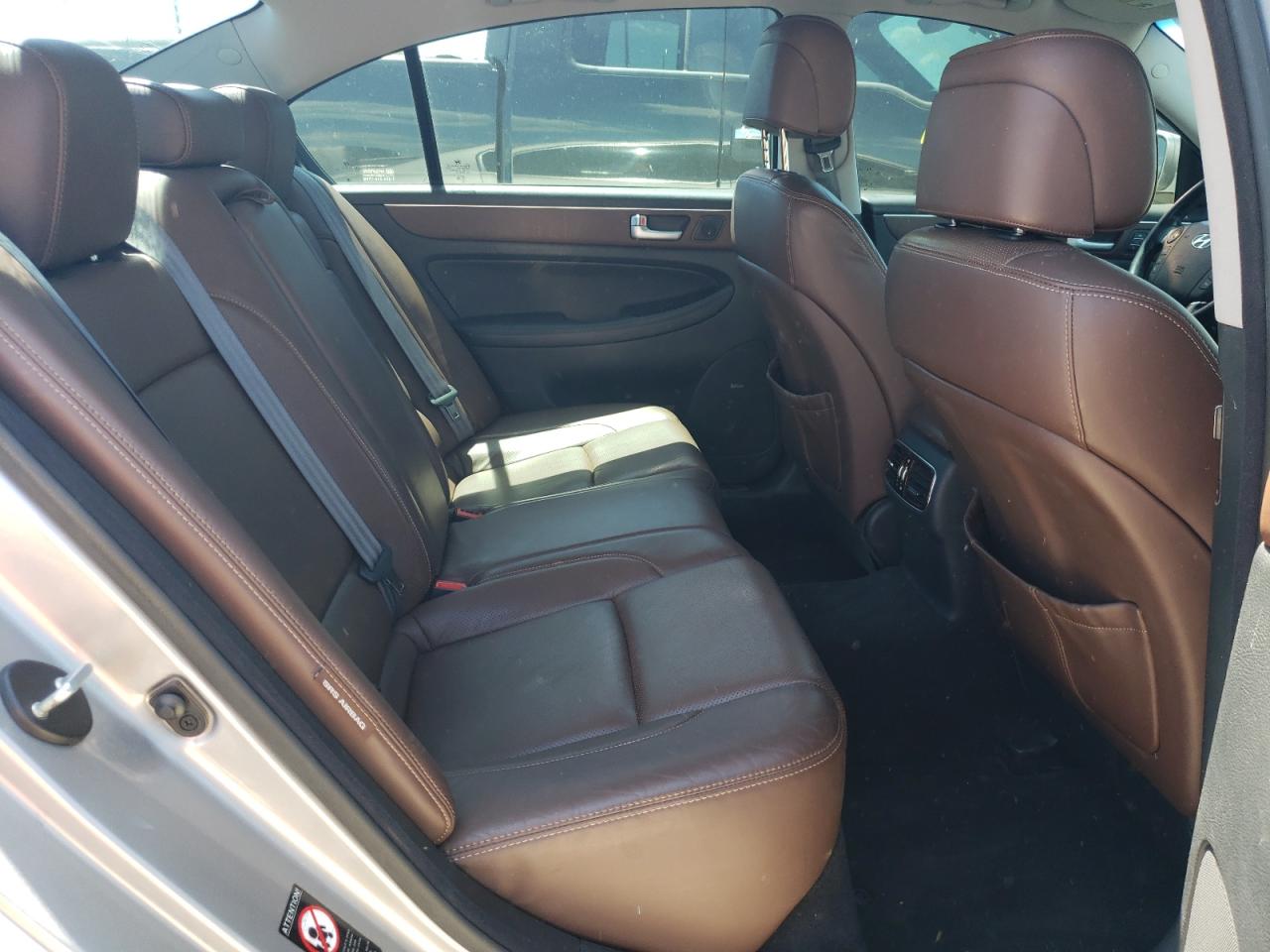 Photo 6 from auction – 2012 HYUNDAI GENESIS 3. with VIN KMHGC4DD3CU207923