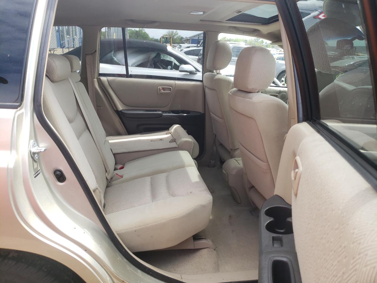 Photo 6 from auction – 2003 TOYOTA HIGHLANDER with VIN JTEHF21A430136720