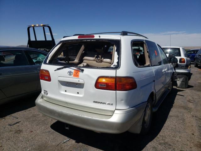 Photo 4 from auction – 2000 TOYOTA SIENNA LE with VIN 4T3ZF13C5YU272679