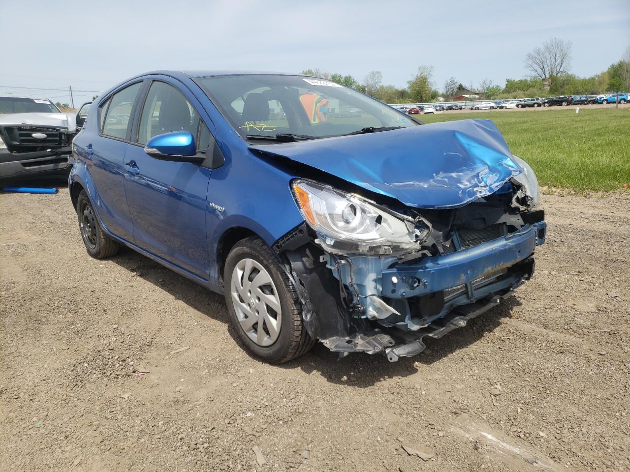 Photo 1 from auction – 2015 TOYOTA PRIUS C with VIN JTDKDTB30F1102066
