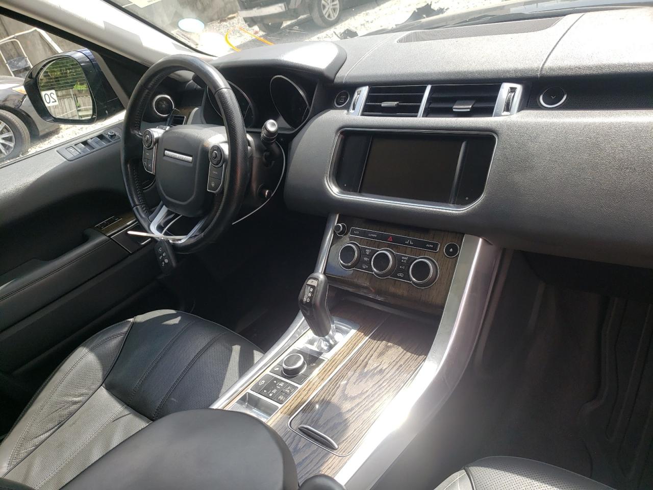 Photo 9 from auction – 2014 LAND ROVER RANGE ROVE with VIN SALWR2WF1EA323832
