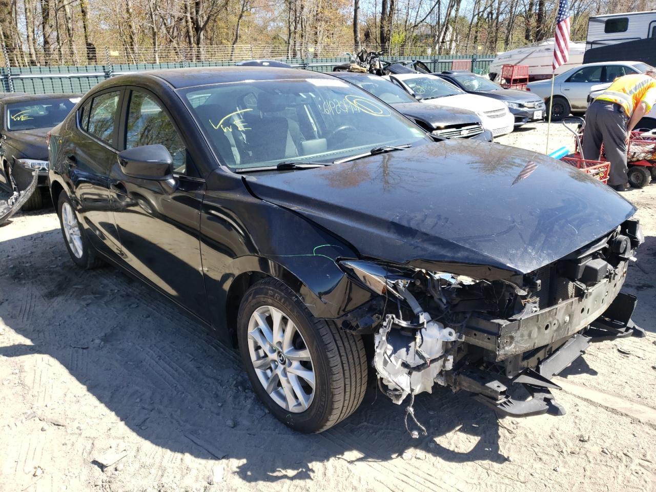 MAZDA 3 TOURING 2016 with VIN JM1BM1W7XG1345659 - Photo from auction