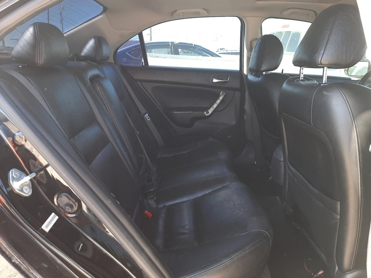 Photo 6 from auction – 2004 ACURA TSX with VIN JH4CL95804C002065