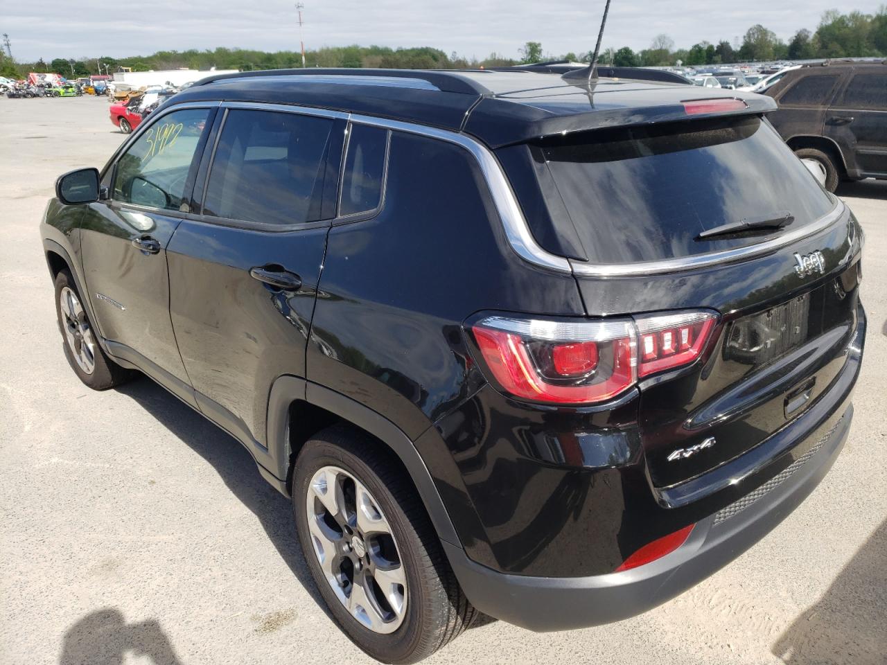 Photo 3 from auction – 2018 JEEP COMPASS LI with VIN 3C4NJDCBXJT360663