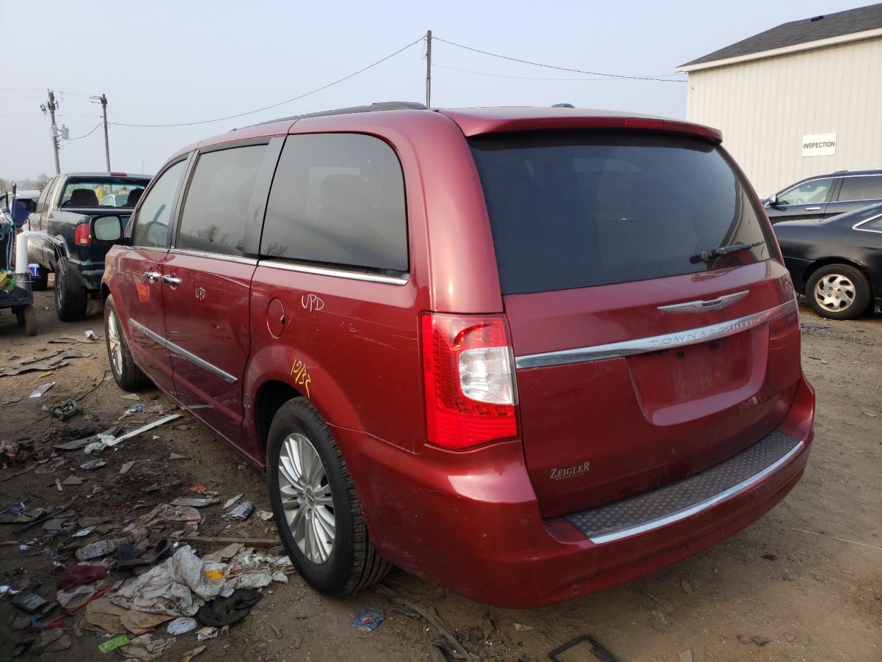 Photo 3 from auction – 2013 CHRYSLER TOWN & COU with VIN 2C4RC1CG5DR806246