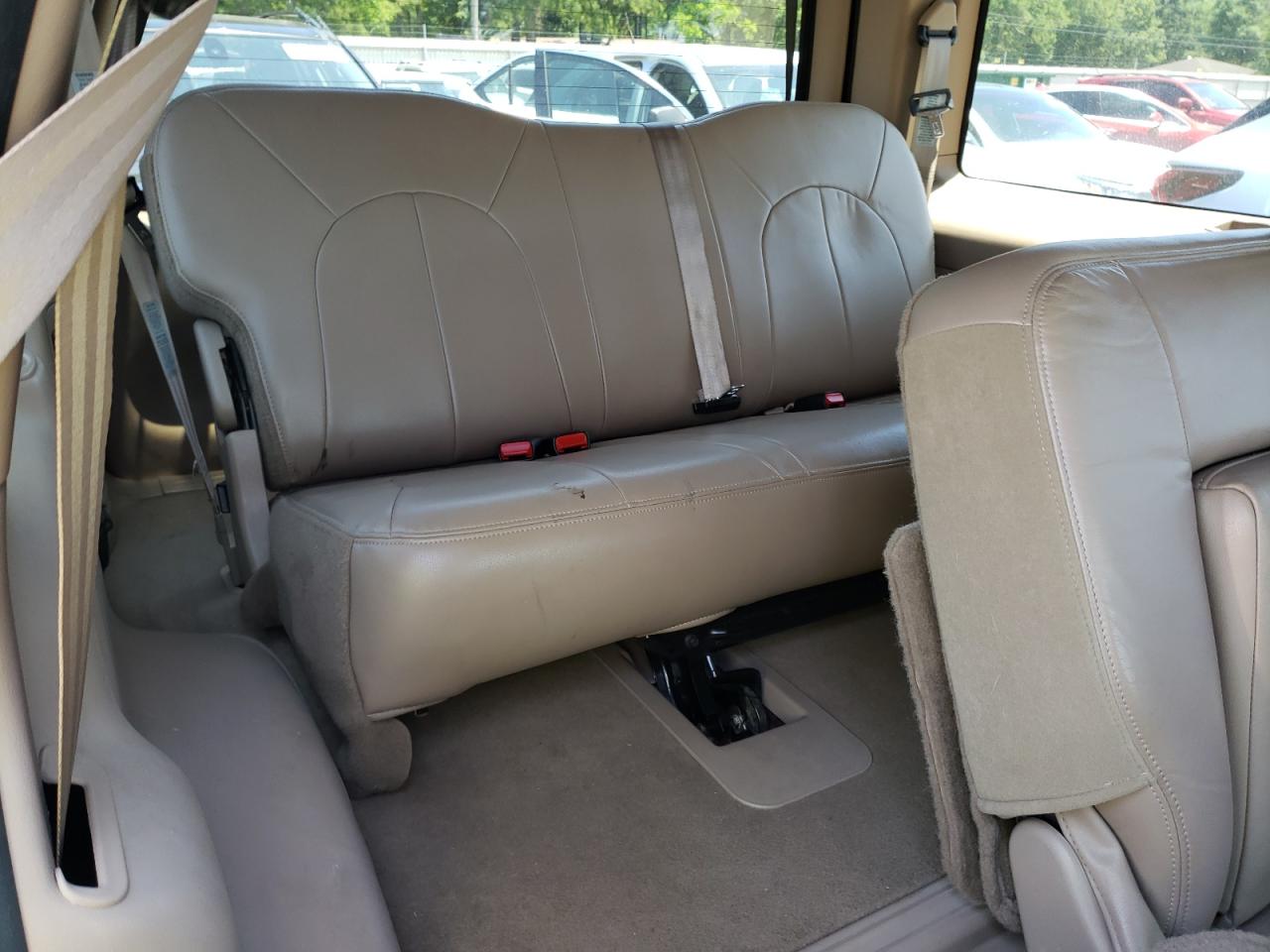 Photo 9 from auction – 1999 FORD EXPEDITION with VIN 1FMRU1768XLB54164