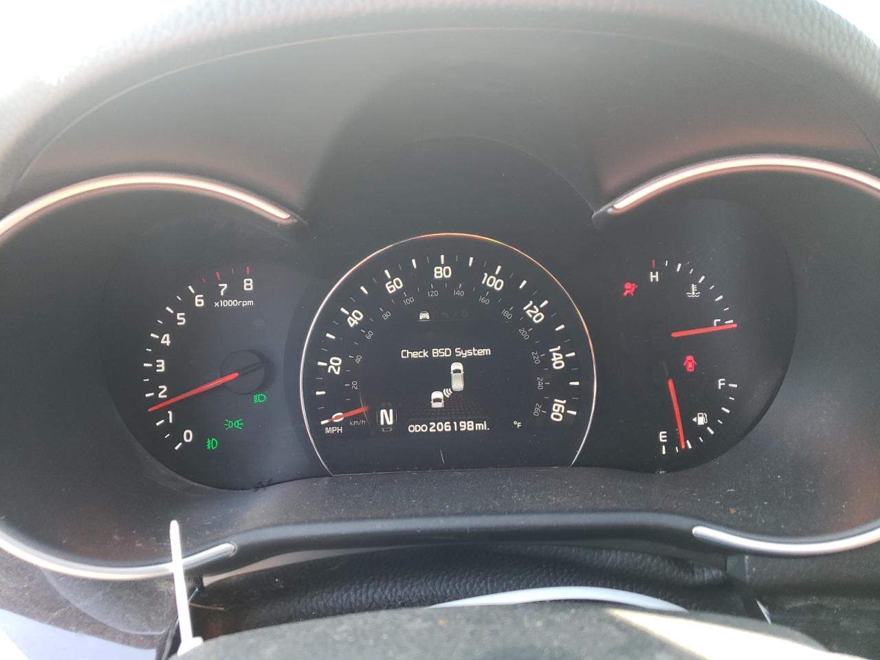 Photo 8 from auction – 2014 KIA SORENTO SX with VIN 5XYKWDA74EG487618
