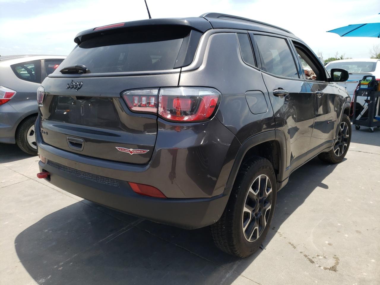 Photo 4 from auction – 2020 JEEP COMPASS TR with VIN 3C4NJDDB3LT193693