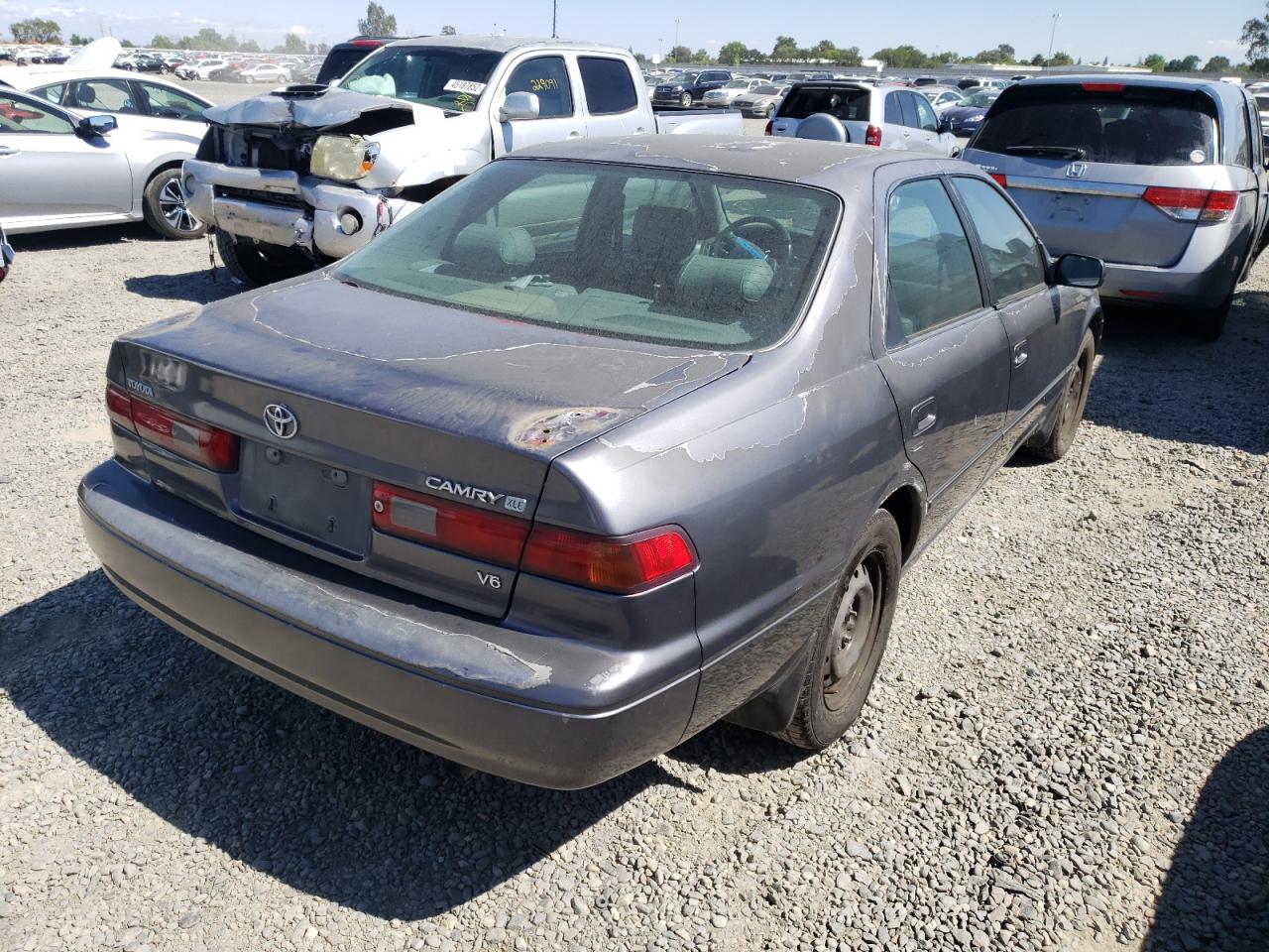 Photo 4 from auction – 1998 TOYOTA CAMRY LE with VIN JT2BF28K4W0120720