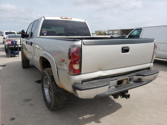 Photo 3 from auction – 2004 CHEVROLET SILVERADO with VIN 1GCHK232X4F243856