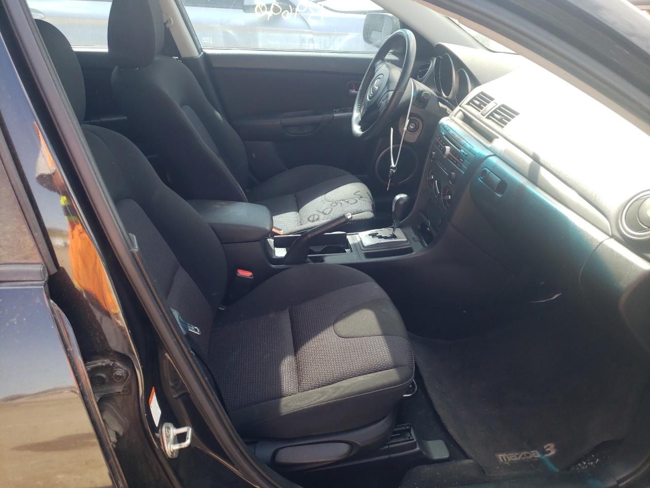 Photo 5 from auction – 2007 MAZDA 3 HATCHBAC with VIN JM1BK343771752792