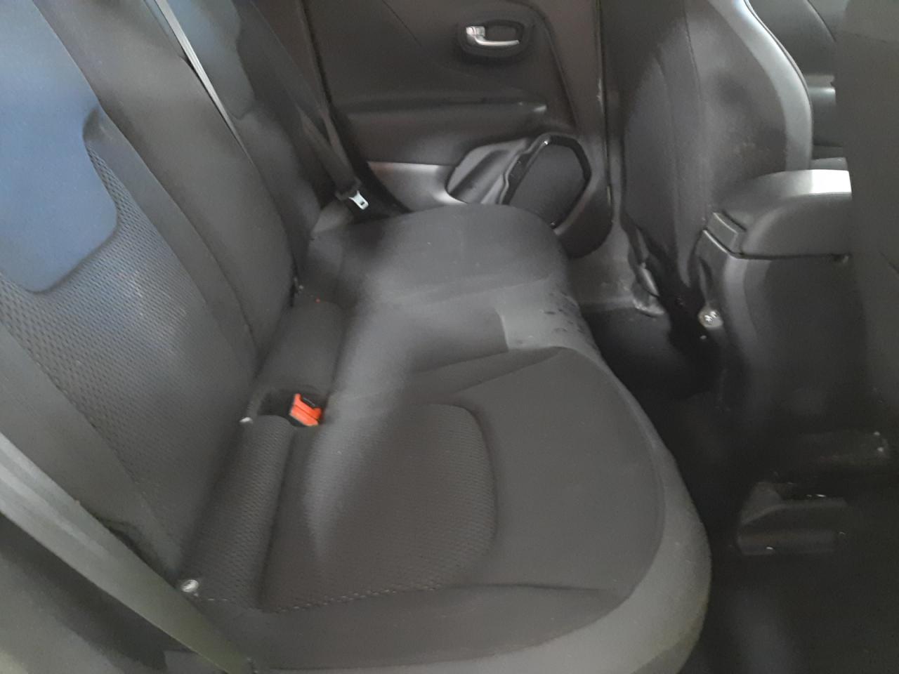 Photo 6 from auction – 2018 JEEP RENEGADE L with VIN ZACCJBBB7JPH37437