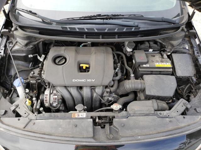 Photo 7 from auction – 2017 KIA FORTE LX with VIN 3KPFK4A76HE092371