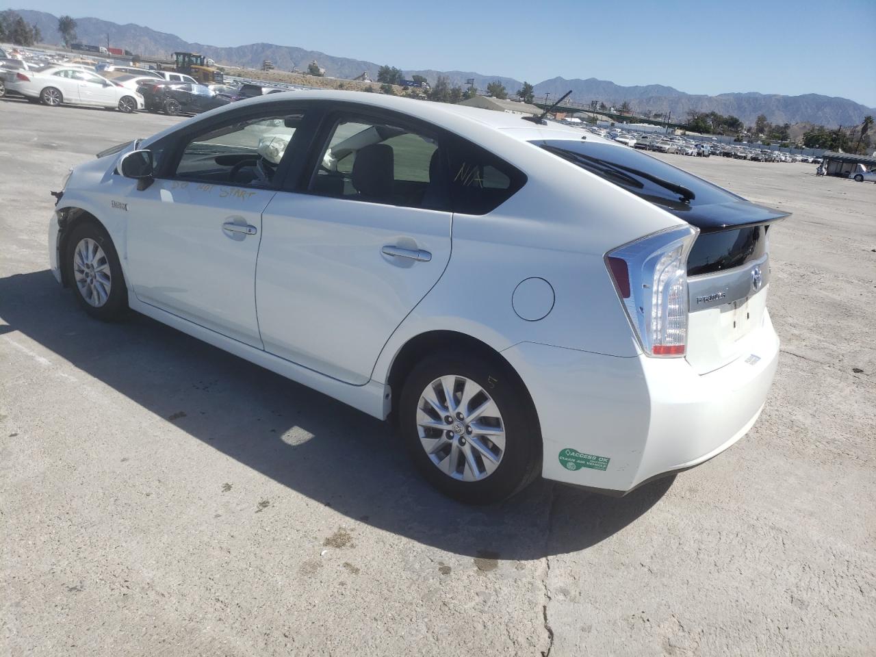 Photo 3 from auction – 2014 TOYOTA PRIUS PLUG with VIN JTDKN3DP0E3062183