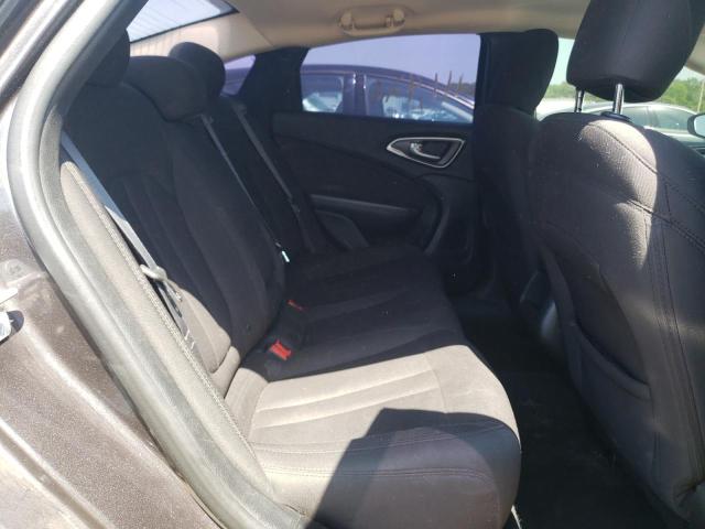 Photo 6 from auction – 2015 CHRYSLER 200 LIMITE with VIN 1C3CCCAB8FN657392