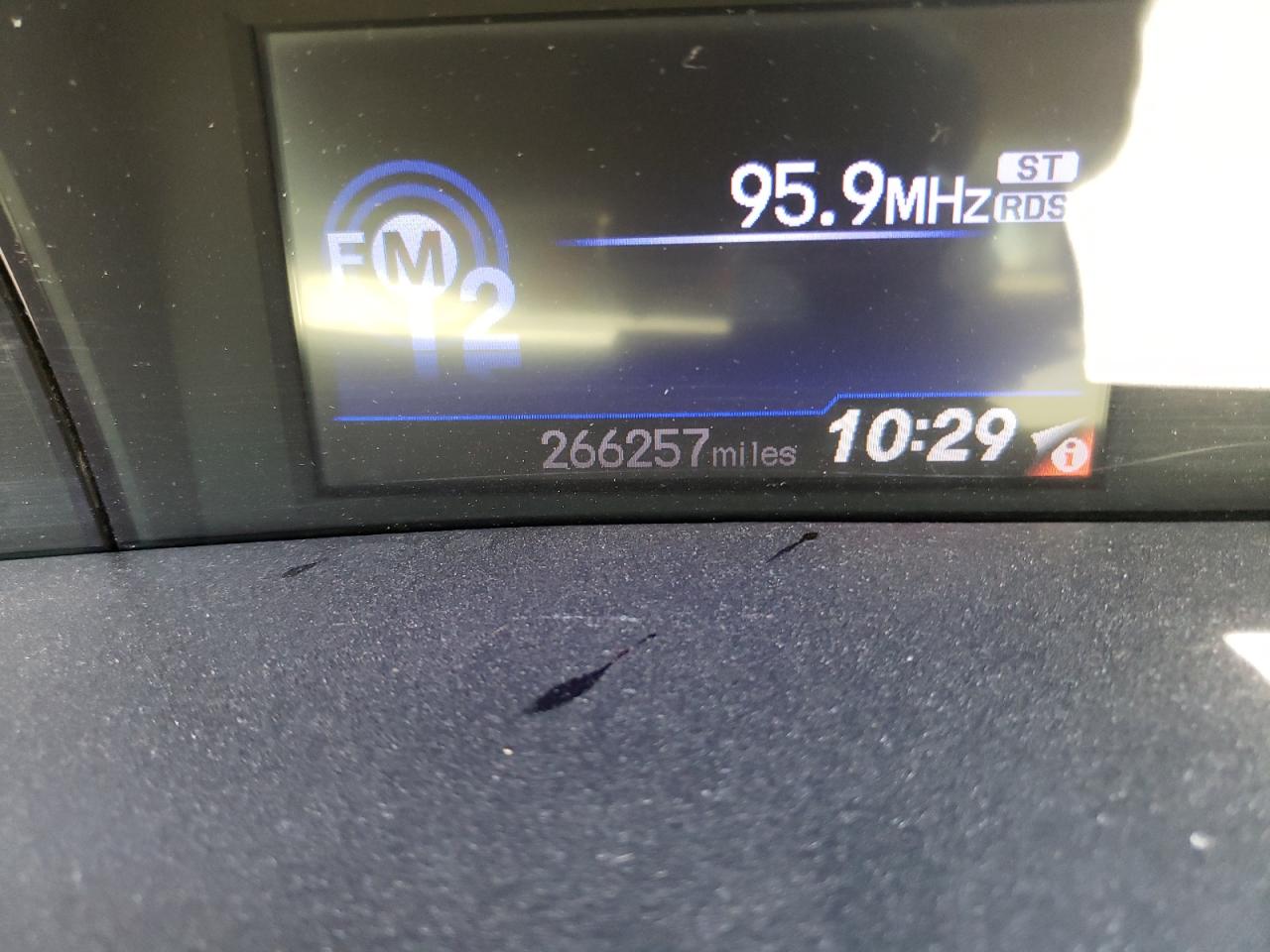 Photo 8 from auction – 2012 HONDA CIVIC LX with VIN 19XFB2F57CE367959