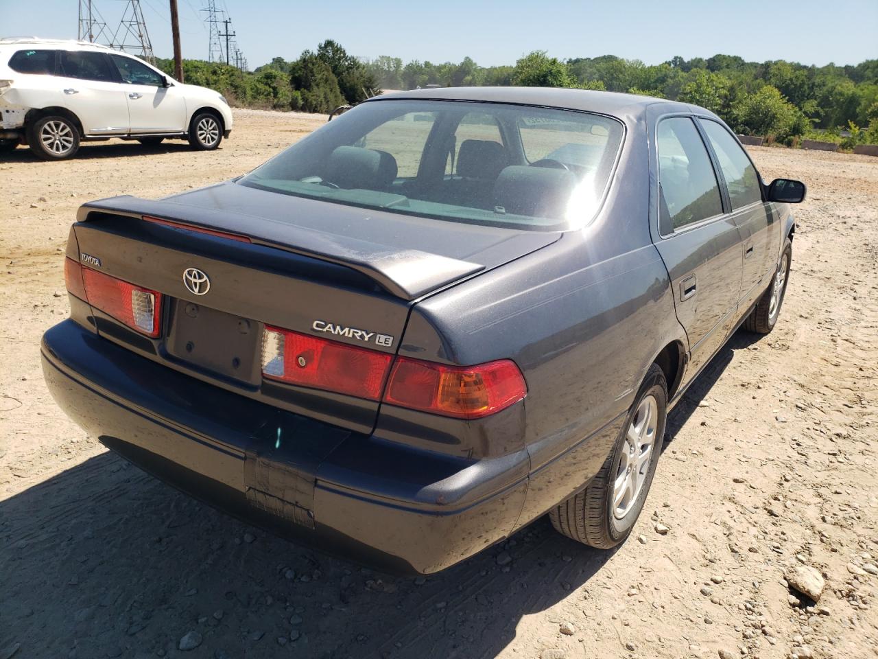 Photo 4 from auction – 2001 TOYOTA CAMRY CE with VIN 4T1BG22K01U763396