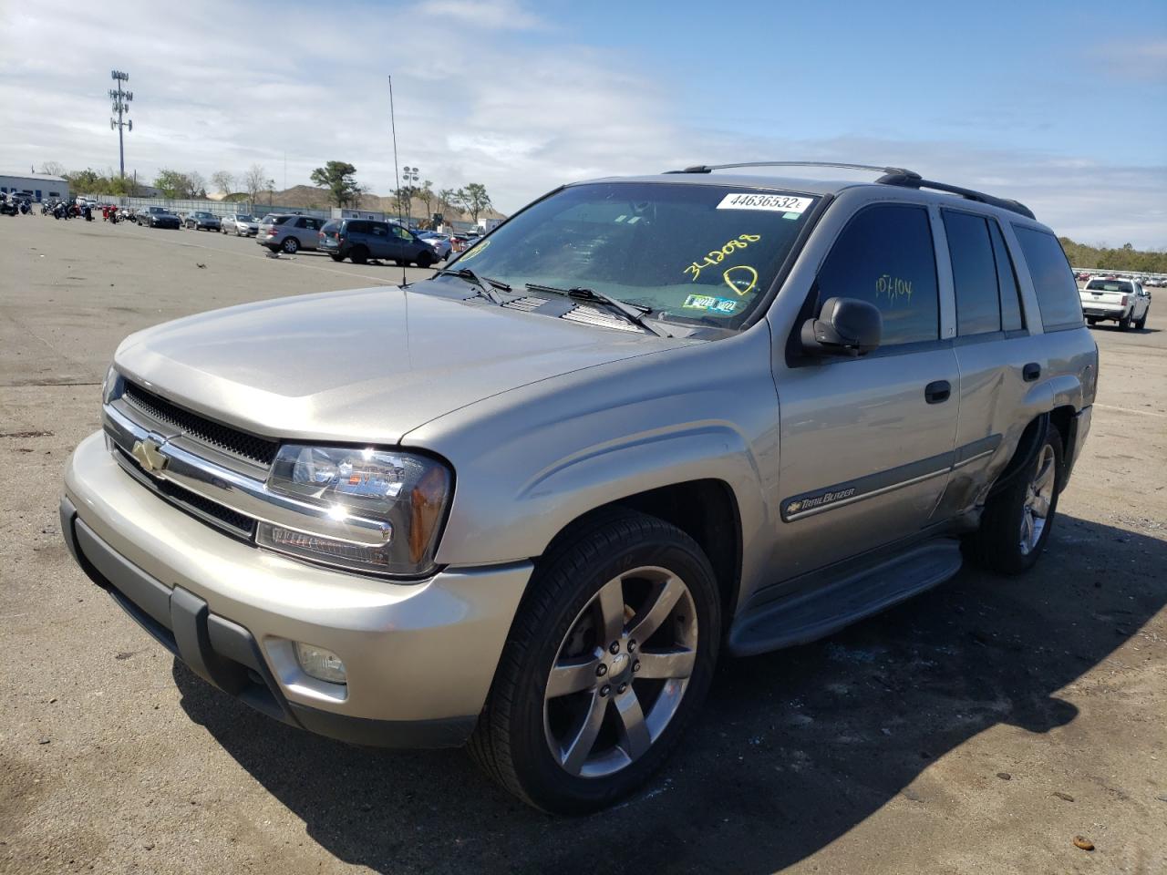 Photo 2 from auction – 2002 CHEVROLET TRAILBLAZE with VIN 1GNDT13S722342085